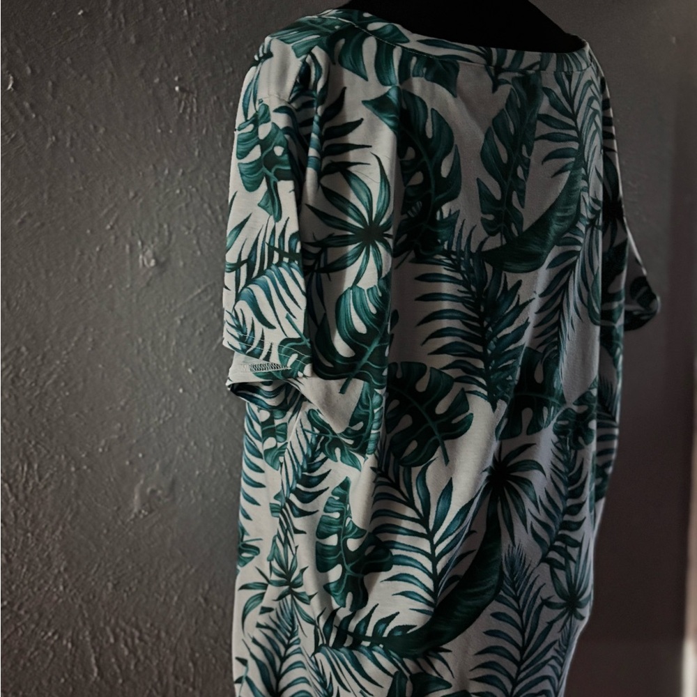 Stylish Leaf Print Top